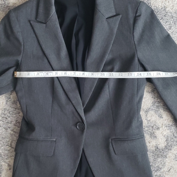 Express Career Blazer - Picture 2 of 11